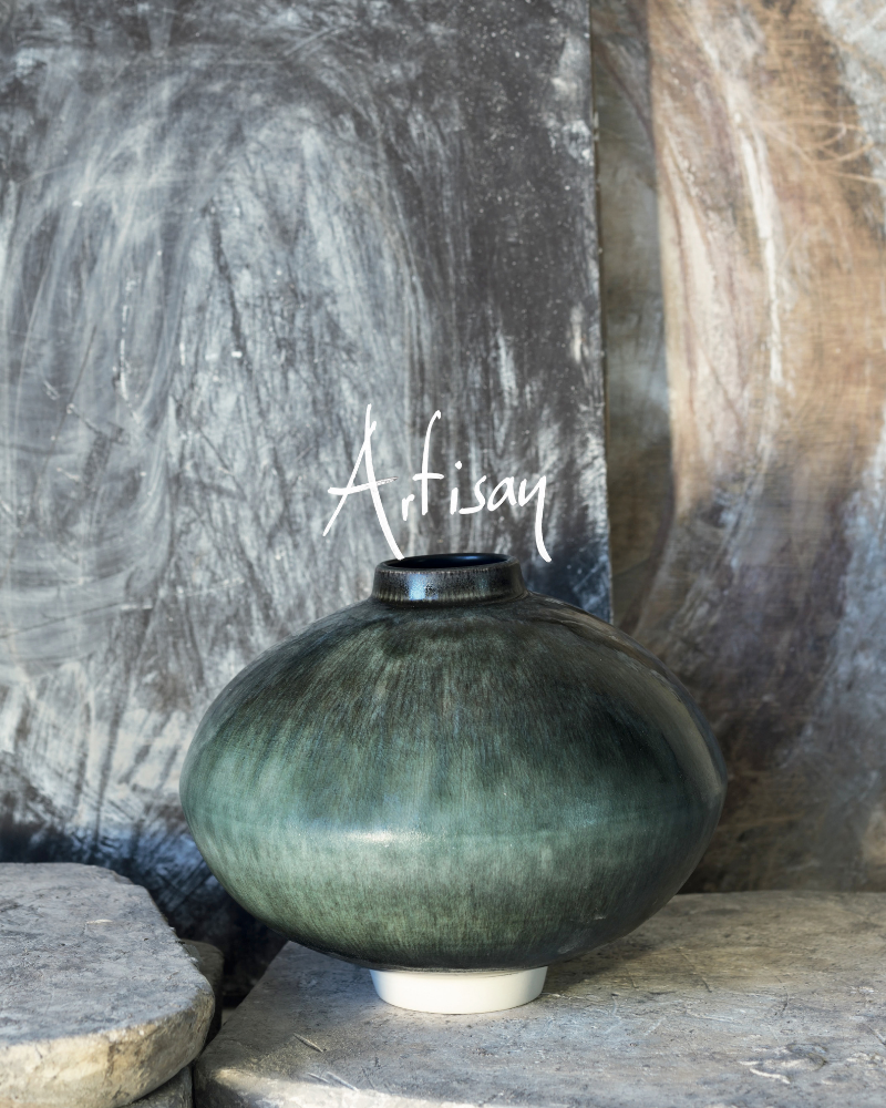 Artisan_3_695f3bf5-e0fa-43c9-aa6b-5770e22c1cdf.png